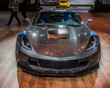 Сотрудники CHevrolet рассекретили цену суперкара Corvette Grand Sport