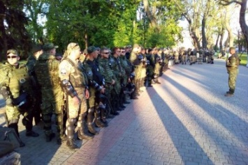 Полк "Днепр-1" будет охранять общественный порядок в городе и области
