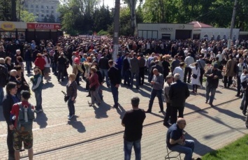 "Опа-ча, мы из Красного Луча": в Одессе среди сепаратистски настроенных людей на Куликовом поле замечено немало переселенцев