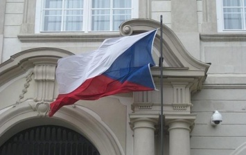 Чехия увеличивает количество консульских работников в Украине