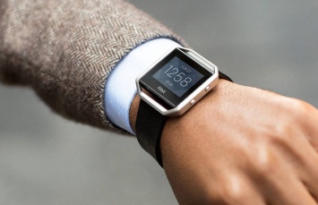 Глава Fitbit: мы не чувствуем конкуренции со стороны Apple Watch