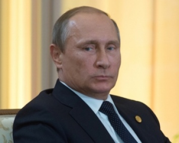 Путин тайно присвоил заместителям Шойгу героя России