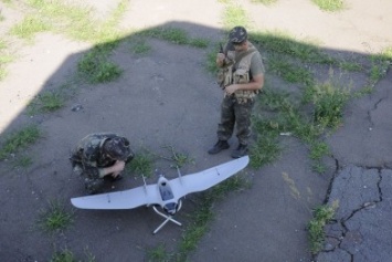 Беспилотник помог уничтожить позиции боевиков в районе ДАП ВИДЕО