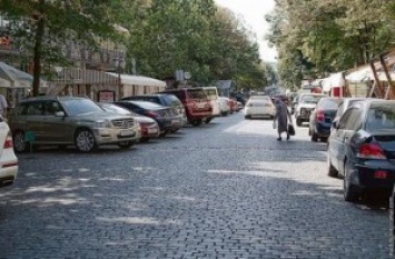 Одесситы предлагают ограничить движение по Дерибасовской