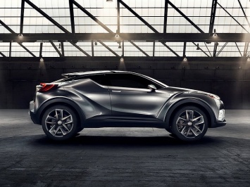 Объявлена дата начала продаж «заряженного» кроссовера Toyota C-HR