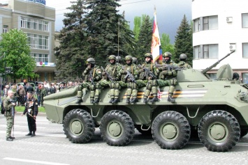 В "ДНР" заявили о готовности показать ОБСЕ технику, которая примет участие в "параде" 9 мая