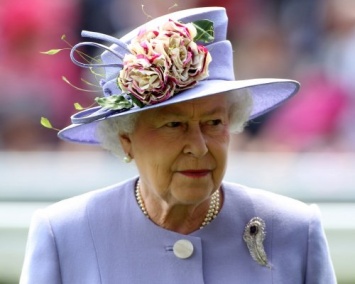При ДТП в Лондоне погибла 96-летняя дизайнер шляп для Елизаветы II