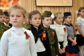 Депутаты крымского парламента провели в школах республики единый «Урок Победы» (ФОТО)