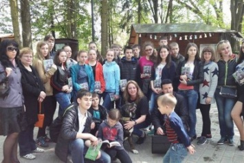 Школьники из Красноармейска (Покровска) побывали в Луцком зоопарке, где неожиданно встретились с земляком-переселенцем