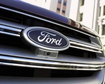 Ford запатентовал «стену безопасности» для пассажиров задних сидений