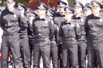 Во время мероприятий ко Дню памяти и примирения и Дню Победы полицейские усилят меры безопасности