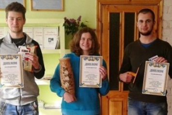 В Северодонецке выбрали лучшего облицовщика-плиточника среди учащихся