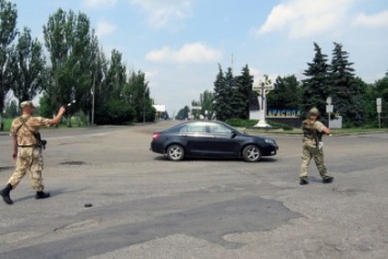 В поминальные дни водителей Красноармейска (Покровска) и Димитрова (Мирнограда) призывают быть крайне осторожными. В этом им поможет полиция