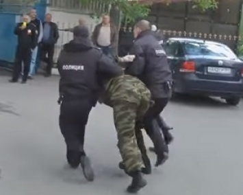 Крыму разогнали "казаков": эпическое ВИДЕО с криками "ватников"
