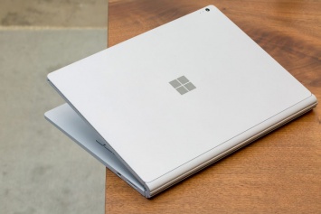 Microsoft в июне представит Surface Book 2 - конкурента MacBook Pro с дисплеем 4K и разъемом USB-C