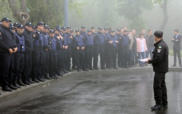 Порядок в Одессе охраняют больше двух тысяч полицейских: развернуты группы быстрого реагирования