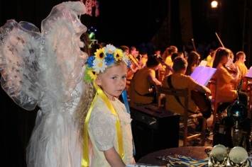 В Ужгороде состоялся детский фестиваль «Малахит Закарпатья» (ФОТО)