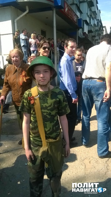 9 мая в Луганске: Такого наплыва народа на празднике не ожидали даже организаторы