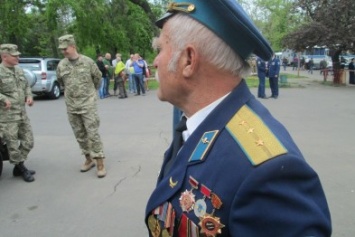 Как в Одессе ряженые ветераны купались в лучах славы (ФОТО)