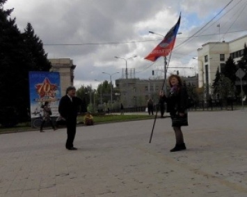 День победы в Донецке: пьянки, ограбления и стрельба по своим