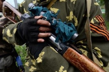 Боевик "ДНР" во время бытового конфликта ранил местного жителя