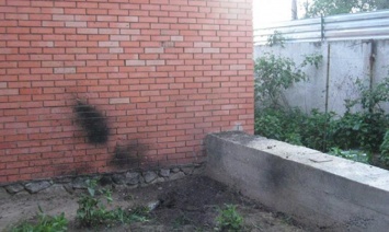 На Днепропетровщине во двор частного дома бросили гранату