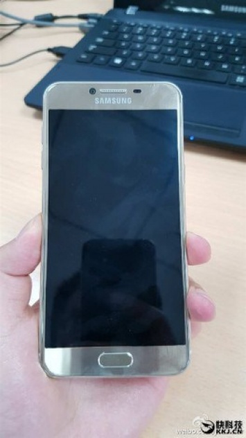 Samsung Galaxy C5 - новая порция фотографий не анонсированной пока новинки