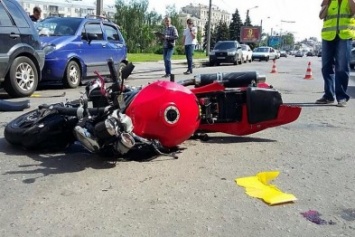 В Харькове мотоцикл сбил пешехода
