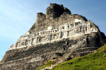 Школьник с помощью спутниковых фотографий обнаружил затерянный город майя