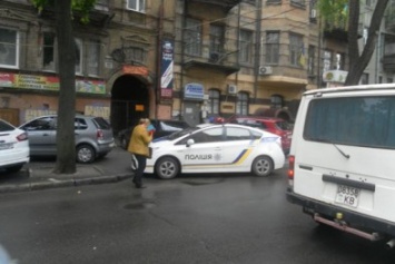В Днепропетровске полиция оштрафовала пенсионерку в плохом настроении (ФОТО)