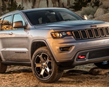 Новый компактный кроссовер Jeep справится с тяжелым бездорожьем