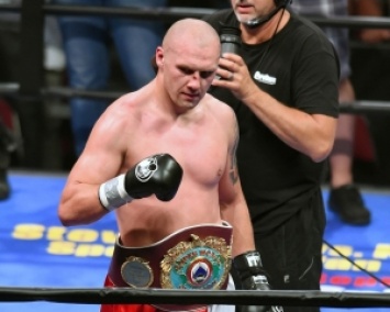 Усик - Гловацки: чемпионский бой WBO пройдет в Киеве