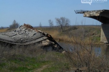 Осенью разрушенный мост в Семеновке откроют, - Жебривский