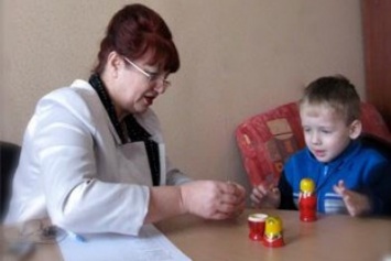 Медики из Запорожья проведут обследование детей Бердянска с особенными обучающими потребностями