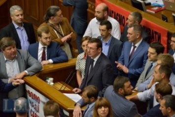 Рада дала согласие на назначение Луценко генеральным прокурором Украины