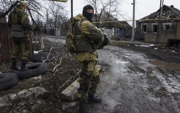 За день боевики пять раз обстреляли силы АТО, - пресс-центр