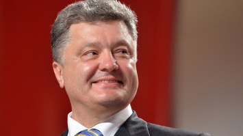 Порошенко подписал закон о стимулировании продаж подержанных авто