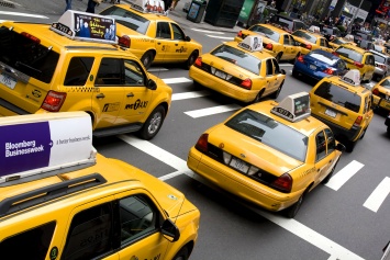 Apple инвестирует $1 млрд в китайский сервис заказов такси Didi