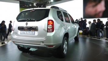 Renault Duster сохраняет лидерство на рынке SUV в России