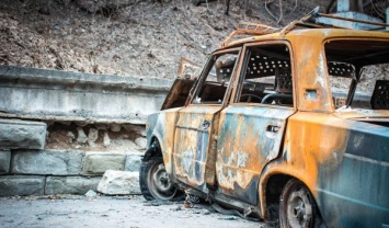 В Подмосковье найден сгоревший автомобиль с обгоревшим телом внутри