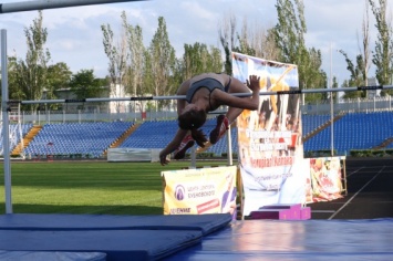 Международный турнир памяти Игоря Ковпака в Николаеве выиграла прыгунья в высоту из Грузии Валентина Ляшенко
