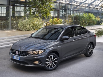 В России на дорожных тестах замечен новый Fiat Tipo