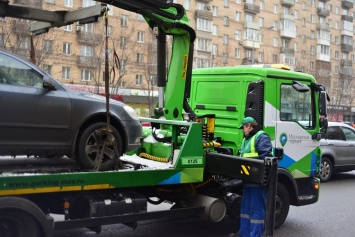 Нарушившие закон эвакуаторщики будут выплачивать автомобилистам трехкратную компенсацию