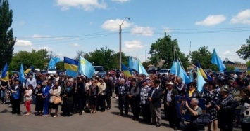 В Новоалексеевке прошел митинг в память жертв геноцида крымскотатарского народа