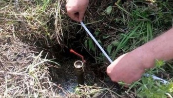 На Харьковщине обнаружили 2 врезки в магистраль, которые могли привести к ЧС (ВИДЕО) (ФОТО)