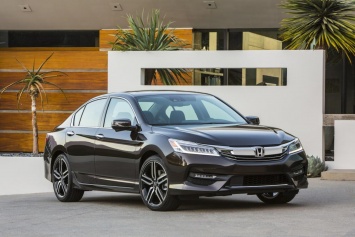 Рестайлинговый Honda Accord поступит в продажу в Азии