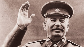 В России хотят отменить решение ХХ съезда КПСС о развенчании культа Сталина