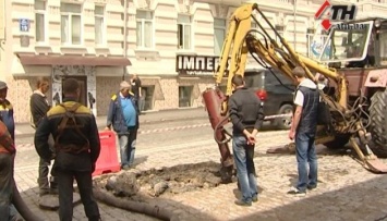 Авария водопровода парализовала центр Харькова