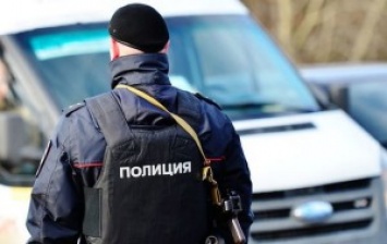 В Москве вооруженный мужчина захватил заложников в отделении банка