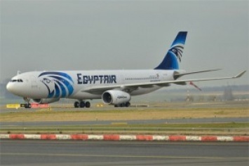 Самолет EgyptAir с 69 людьми на борту исчез с экранов радаров по пути из Парижа в Каир